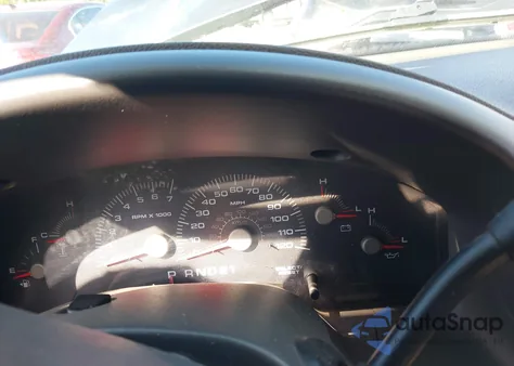 2004 Ford Expedition Nbx/Xlt z USA, uszkodzony, nr VIN 1FMPU16L14LA93881